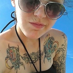 Profile Picture of Krystel Blotz (@309988180) on Myspace