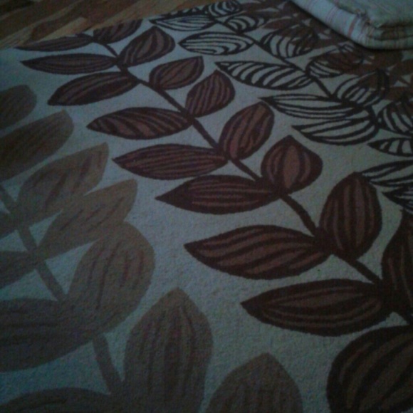 Profile Picture of Andy F (@birdigirl) on Poshmark