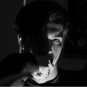 Profile Picture of Drew Devine (@DevineDesignz) on Youtube