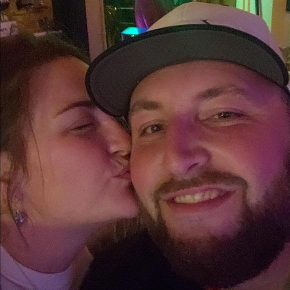 Profile Picture of Rustina Terlikowski (@rustimagin) on Poshmark