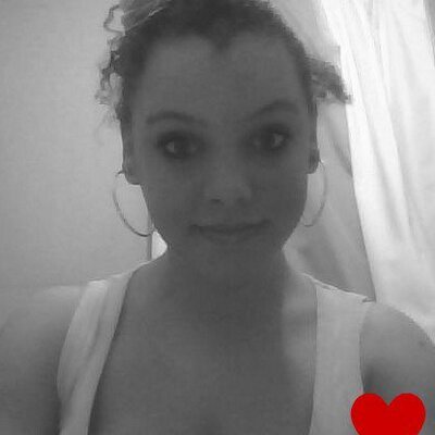 Profile Picture of Elisha Roberts (@cupcakes103) on Twitter