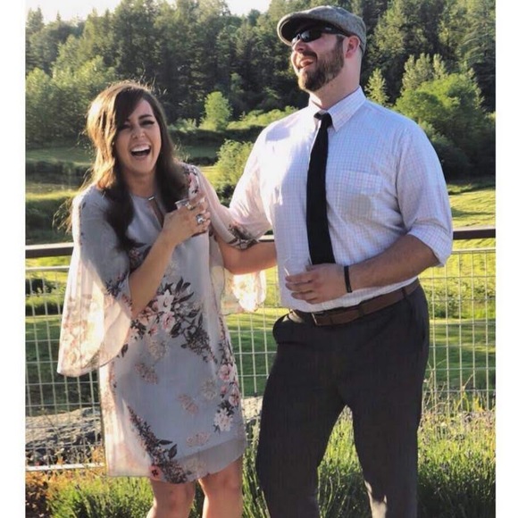 Profile Picture of Dani Graham (@danigraham382) on Poshmark