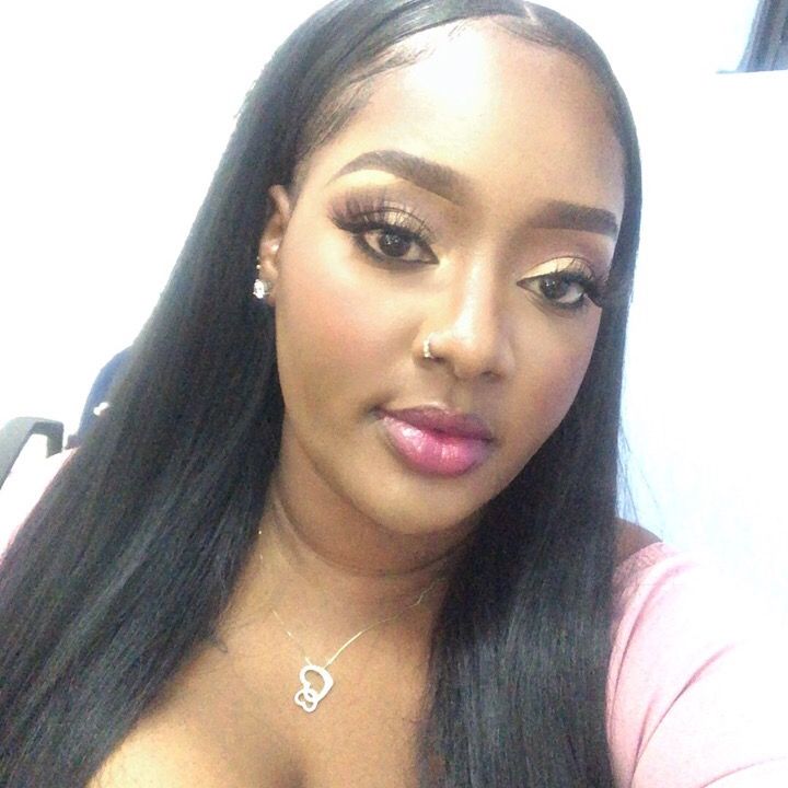 Profile Picture of 𝓛𝑜𝓇𝓈 🇯🇲 (@lori____) on Tiktok