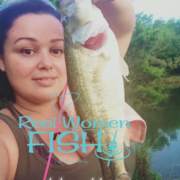 Profile Picture of Mindy Castoreno (@mindycastoreno) on Poshmark