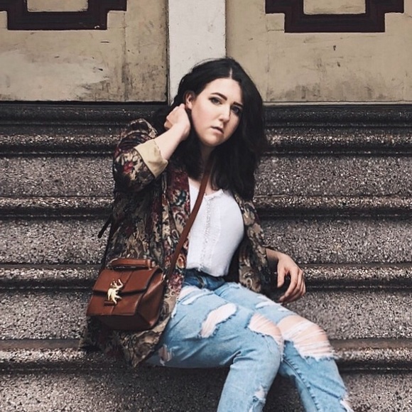 Profile Picture of Kaitlynn Emmert (@kaitlynnemmert) on Poshmark