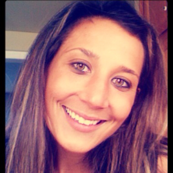 Profile Picture of Monique Climaco (@moniquec) on Poshmark