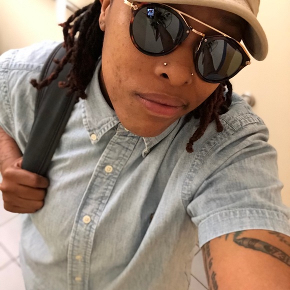 Profile Picture of Kendra Rutledge (@kayykhalifa_22) on Poshmark