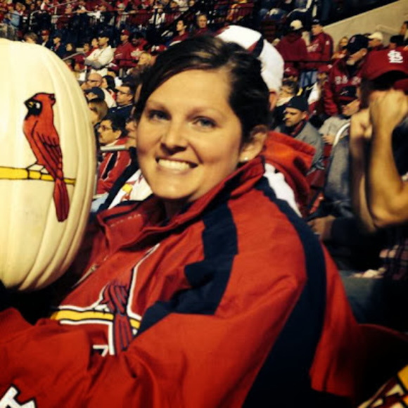 Profile Picture of Kati Borgens (@katiborgens) on Poshmark