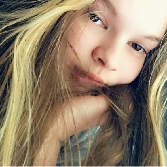 Profile Picture of Mia Terry (@catsarecute1) on Poshmark