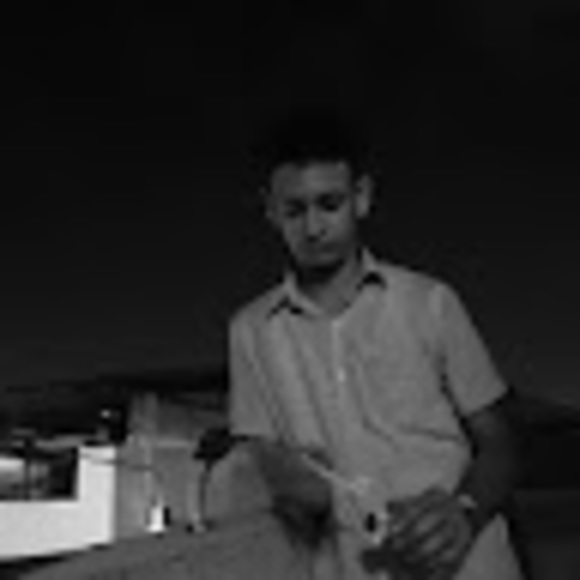 Profile Picture of Yeison fabián Restrepo rojas (@yrestrepo23) on Poshmark