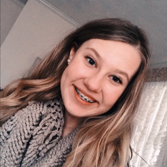 Profile Picture of Grayson Simpkins (@graysimp_) on Poshmark