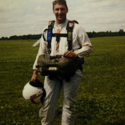 Profile Picture of Stan Squires (@Wrench_76653) on Twitter