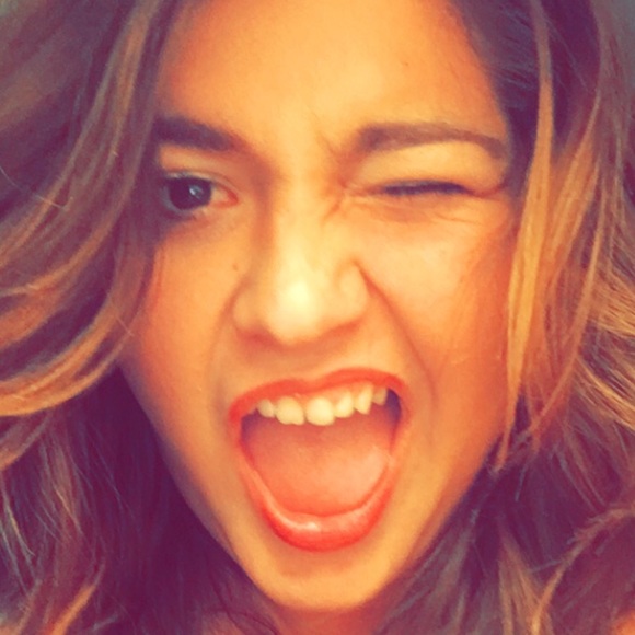 Profile Picture of Brittne Sinclair (@altogurl17) on Poshmark