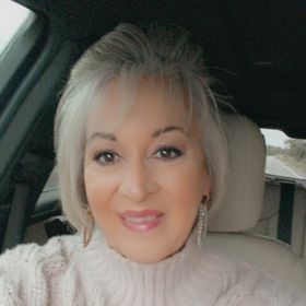 Profile Picture of Lisa McElhaney (@nana23gurls) on Pinterest