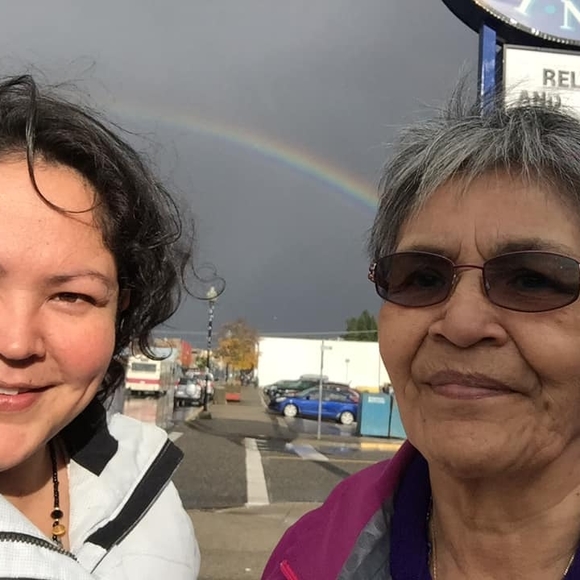 Profile Picture of Sonja Musterer (@sonjamusterer) on Poshmark