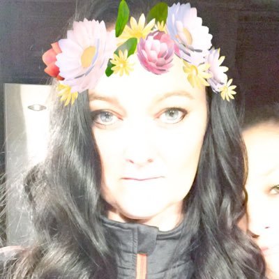 Profile Picture of Carolyn Bernard Helm (@chsh1023) on Twitter