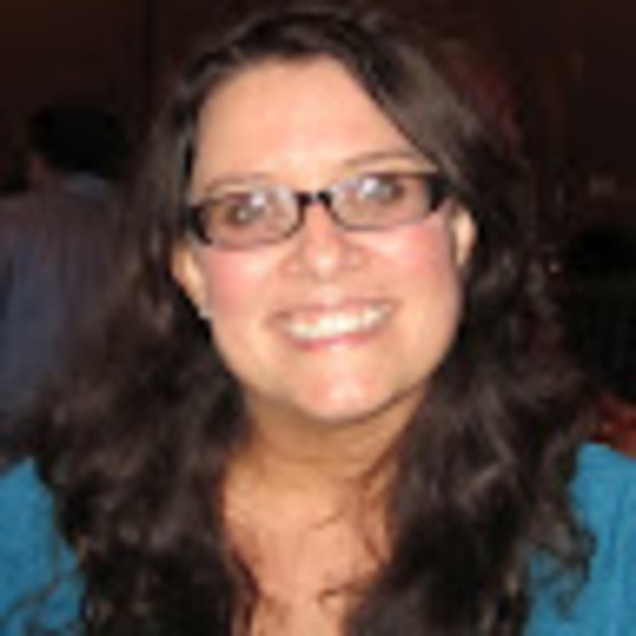 Profile Picture of Shelli Johannes (@shelliwells) on Poshmark