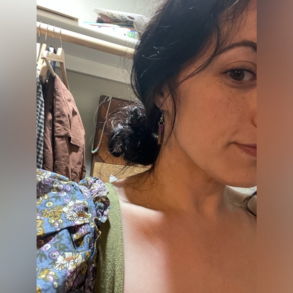 Profile Picture of Jenna Bowen (@brandhounds) on Poshmark
