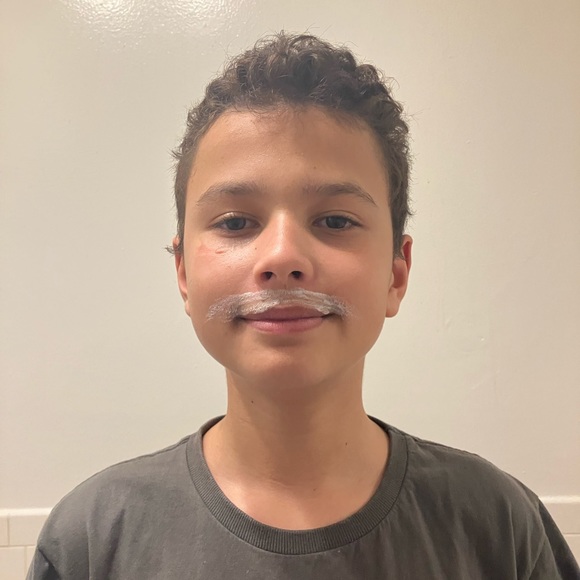 Profile Picture of Lucas Savio souza (@lucasleaoss) on Poshmark