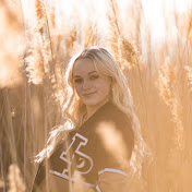 Profile Picture of Ambria Zdunich (@AmbriaZdunich) on Youtube