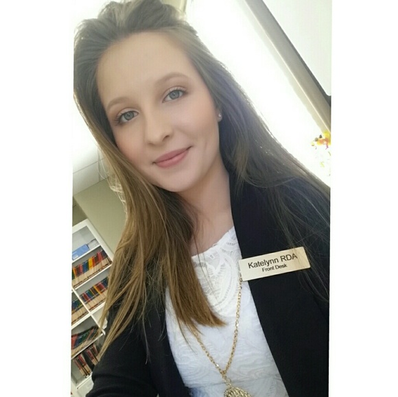 Profile Picture of Katelynn Cline (@katelynn_cline) on Poshmark