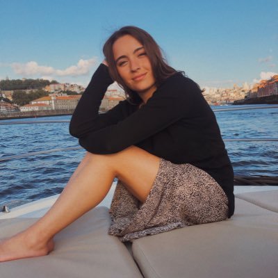 Profile Picture of Valeria Espinosa (@valeriaspn) on Twitter