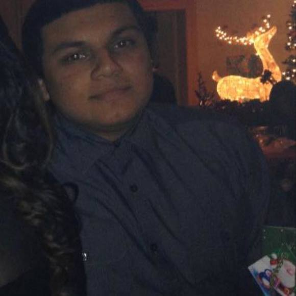 Profile Picture of Chris Palacios (@jollycutie1) on Poshmark