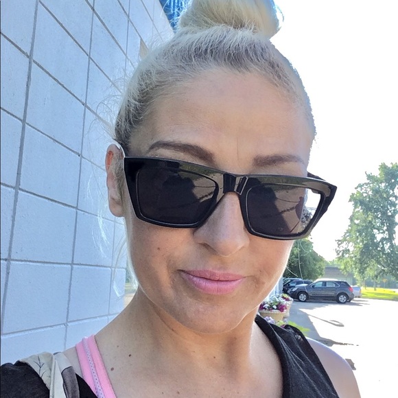 Profile Picture of Stacy Fitzpatrick (@dirtygrl) on Poshmark