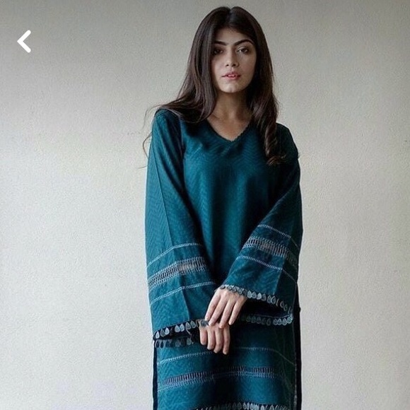 Profile Picture of Yasmin Kazmi (@jazz857) on Poshmark