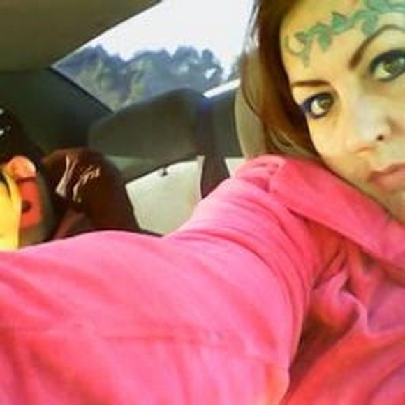 Monica Castimore - Poshmark Profile Picture of Monica Castimore (@leechampion) on Poshmark