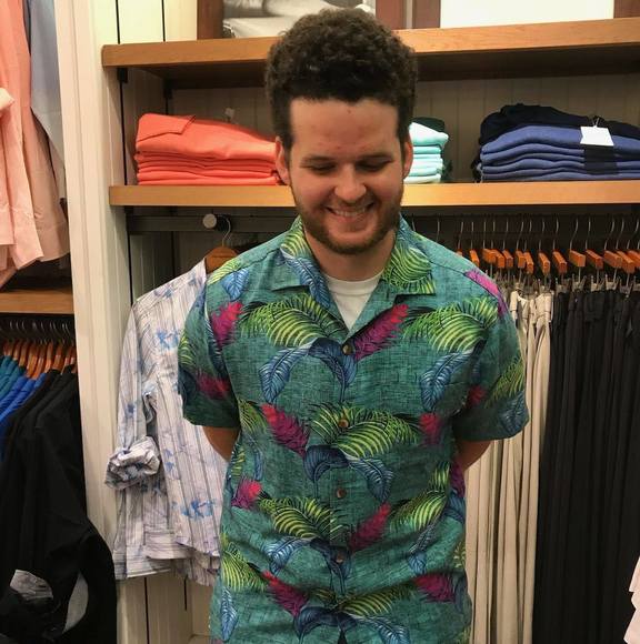 Profile Picture of Eli Murphy (@elimurphy04) on Poshmark