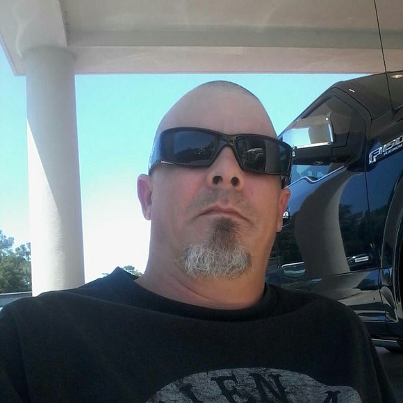 Robert Burriss - Poshmark Profile Picture of Robert Burriss (@rmb84373) on Poshmark
