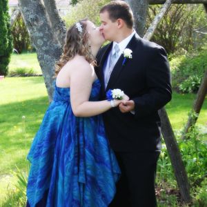 Profile Picture of Kari Dickson (@dicksonkl) on Myspace