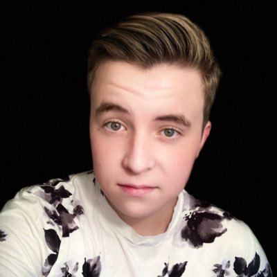 Profile Picture of Silas Clark (@RedHawkTwitch) on Twitter