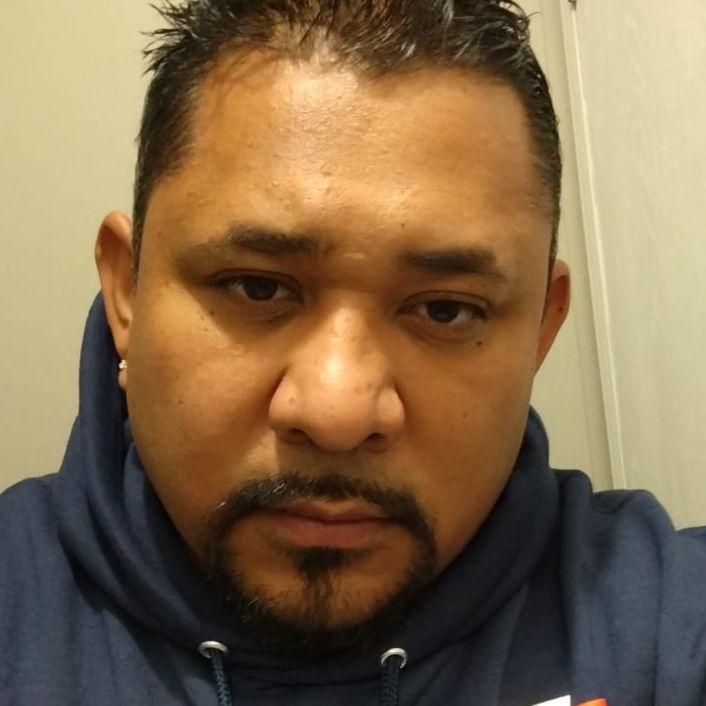 Profile Picture of Julio Uresto (@juliouresto) on Tiktok