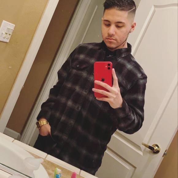 Profile Picture of Joseph Gonzalez (@josephxavier9) on Poshmark