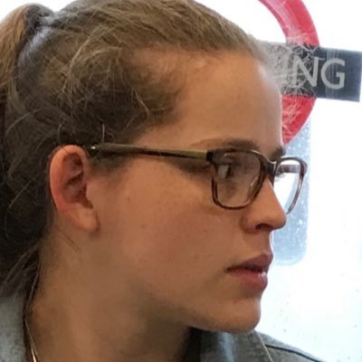 Profile Picture of Suh Lean Dee Yon (@justacooldane) on Twitter