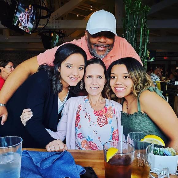 Profile Picture of Connie Colbert (@conniecolbert) on Poshmark