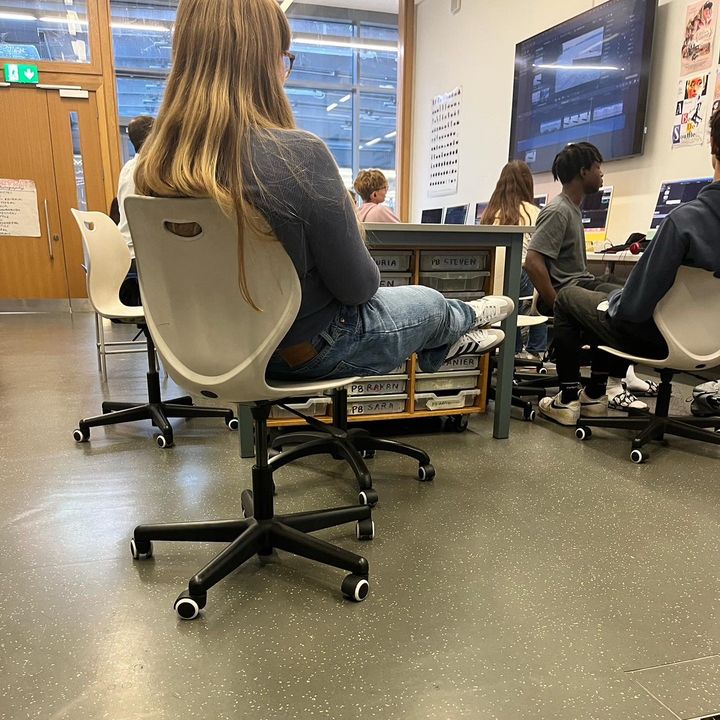 Profile Picture of inez (@pinknezicorn) on Tiktok