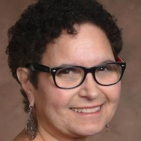 Profile Picture of Roberta Rossi (@robertaliz555) on Poshmark