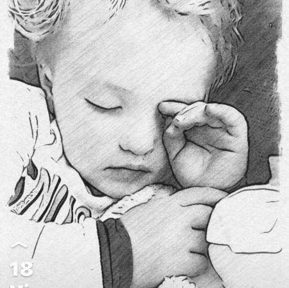 Profile Picture of Susie Labbee (@susiesbest30) on Poshmark