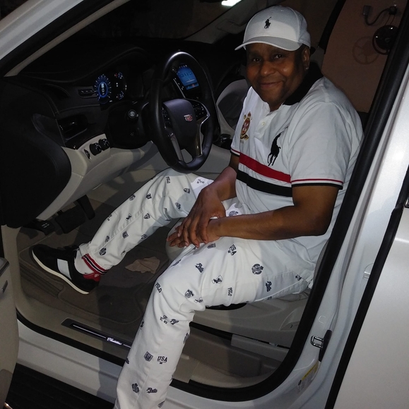 Profile Picture of Benjamin Monk (@doublexx40) on Poshmark