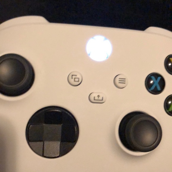 Profile Picture of Andrew Pettit (@anwpettit05) on Poshmark