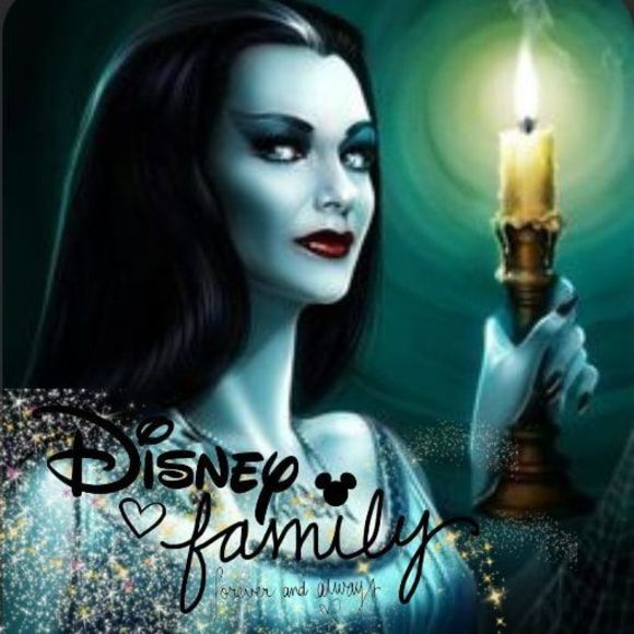 Profile Picture of Seana Mietzner (@seanamietzner) on Poshmark