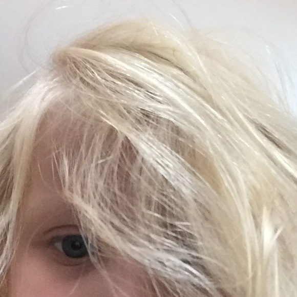 Profile Picture of Clearing out Cleanout (@tovawg) on Poshmark