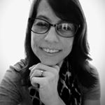 Profile Picture of Tammy Lampert (@superartgirldesigns) on Instagram
