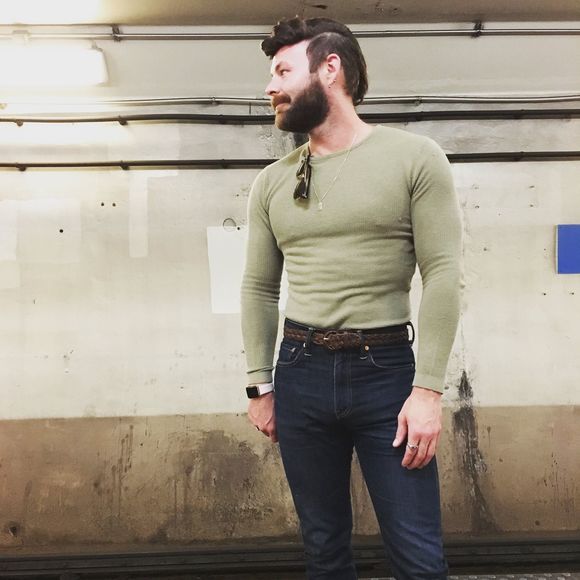 Profile Picture of Andrew Thanos (@aathanos) on Poshmark