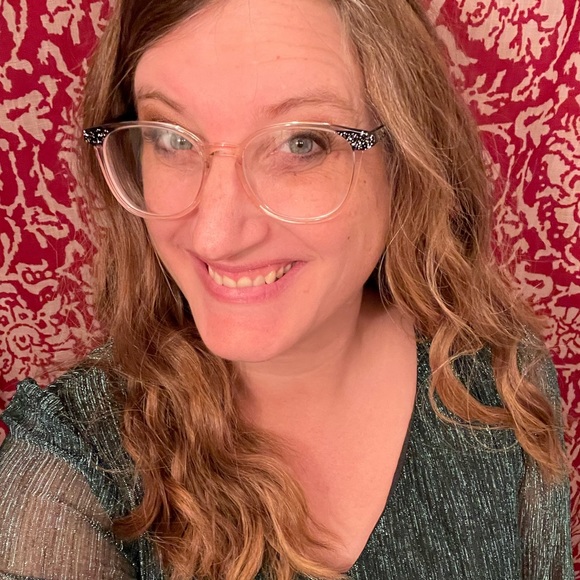 Profile Picture of Francine Shevock (@fshev) on Poshmark