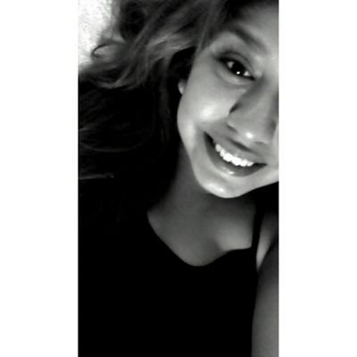 Stephanie - Twitter Profile Picture of Stephanie (@GilesStephani) on Twitter