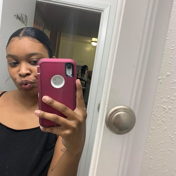 Profile Picture of Janelle Hill (@janellehill) on Poshmark